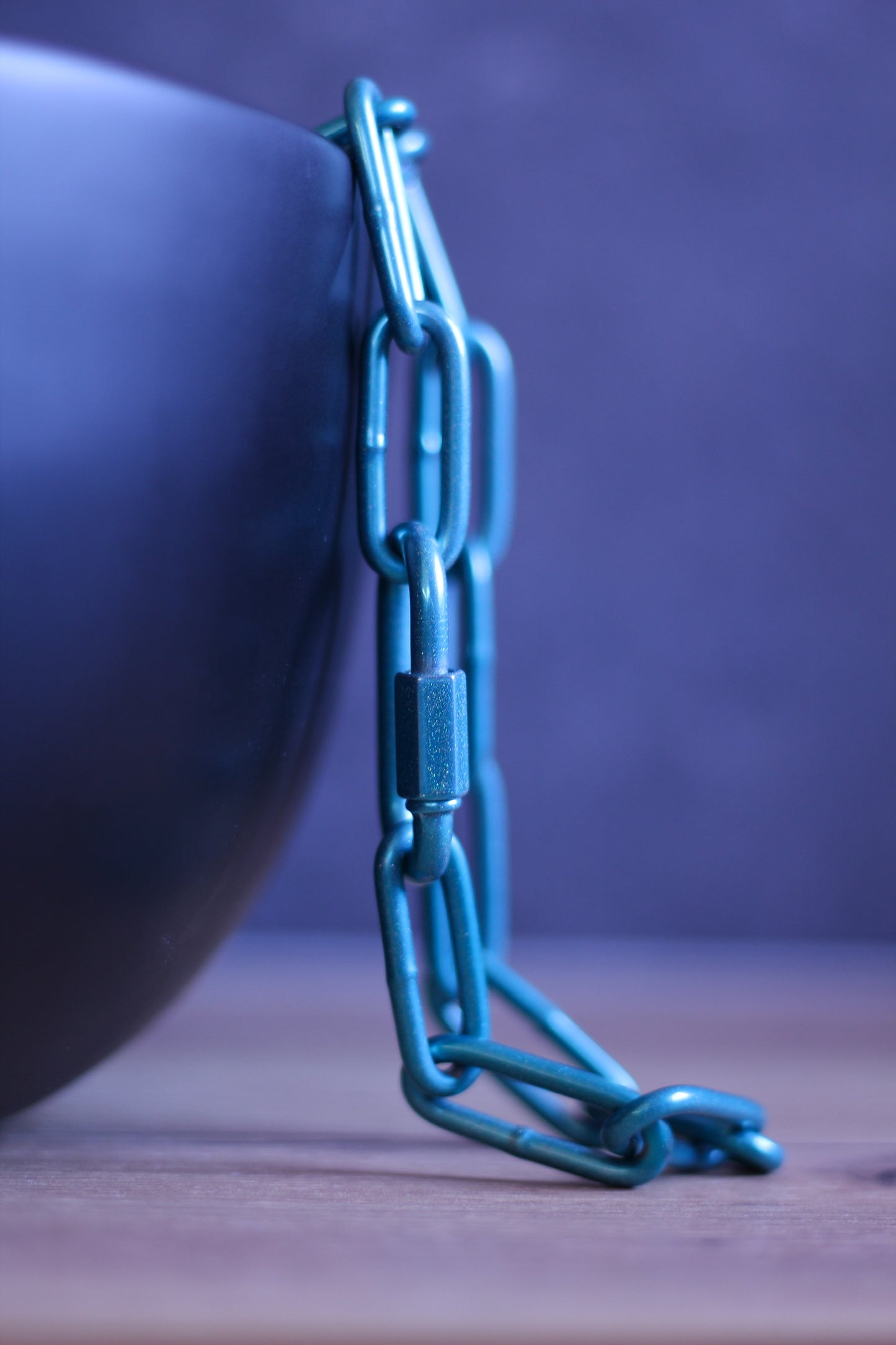Short -part powder -coated chain