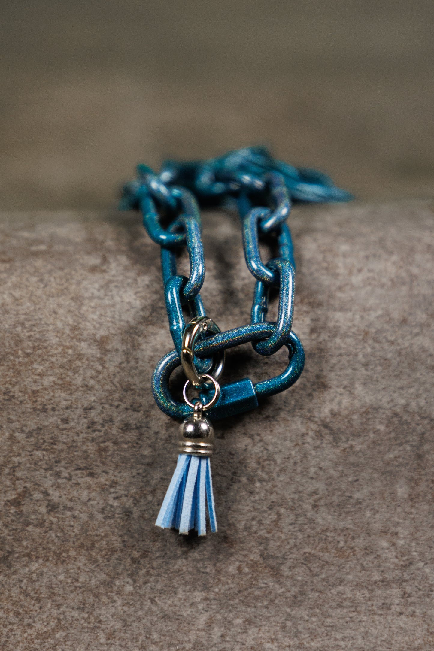 Short-link powder-coated chain