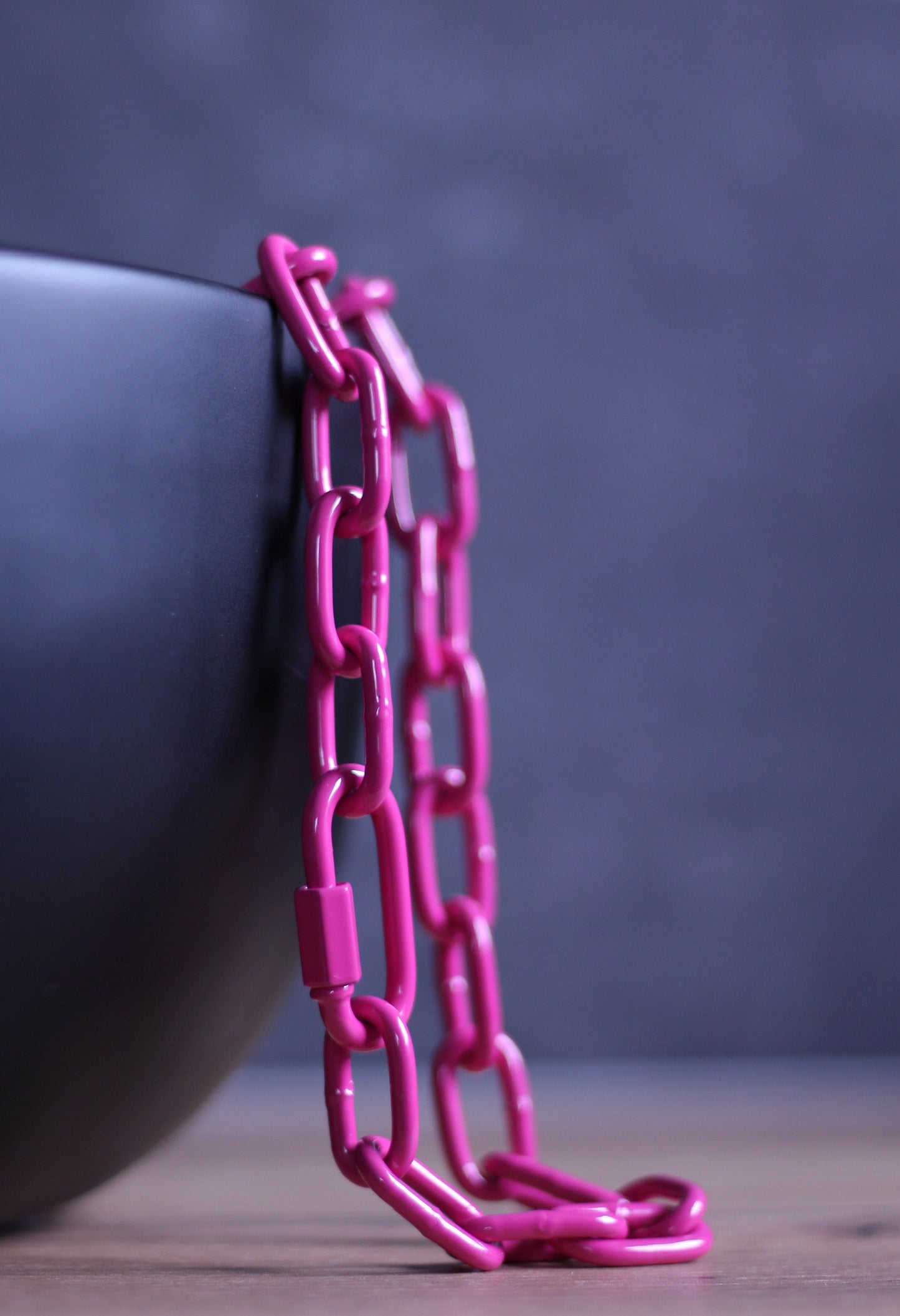 Short -part powder -coated chain