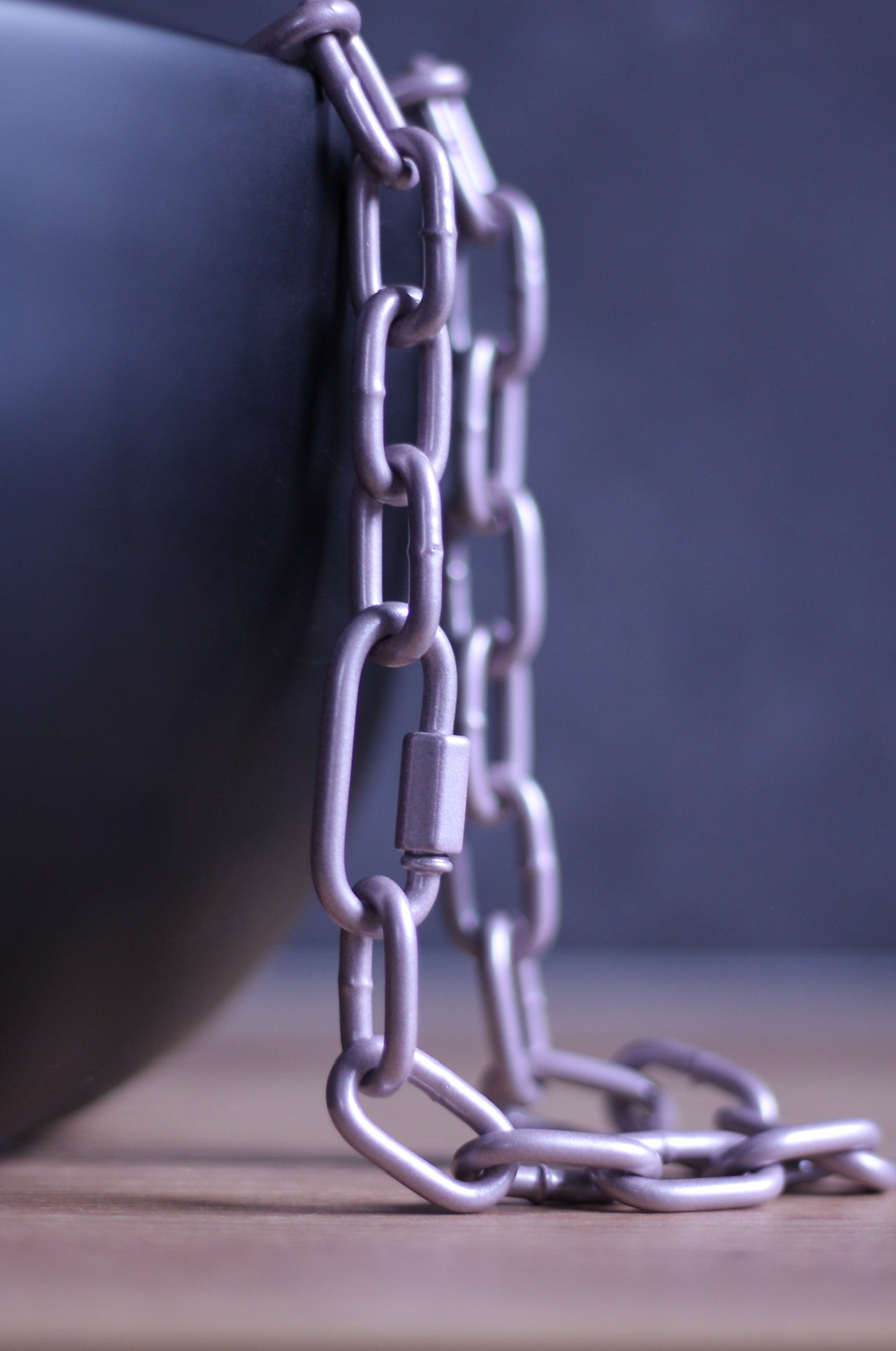 Short -part powder -coated chain